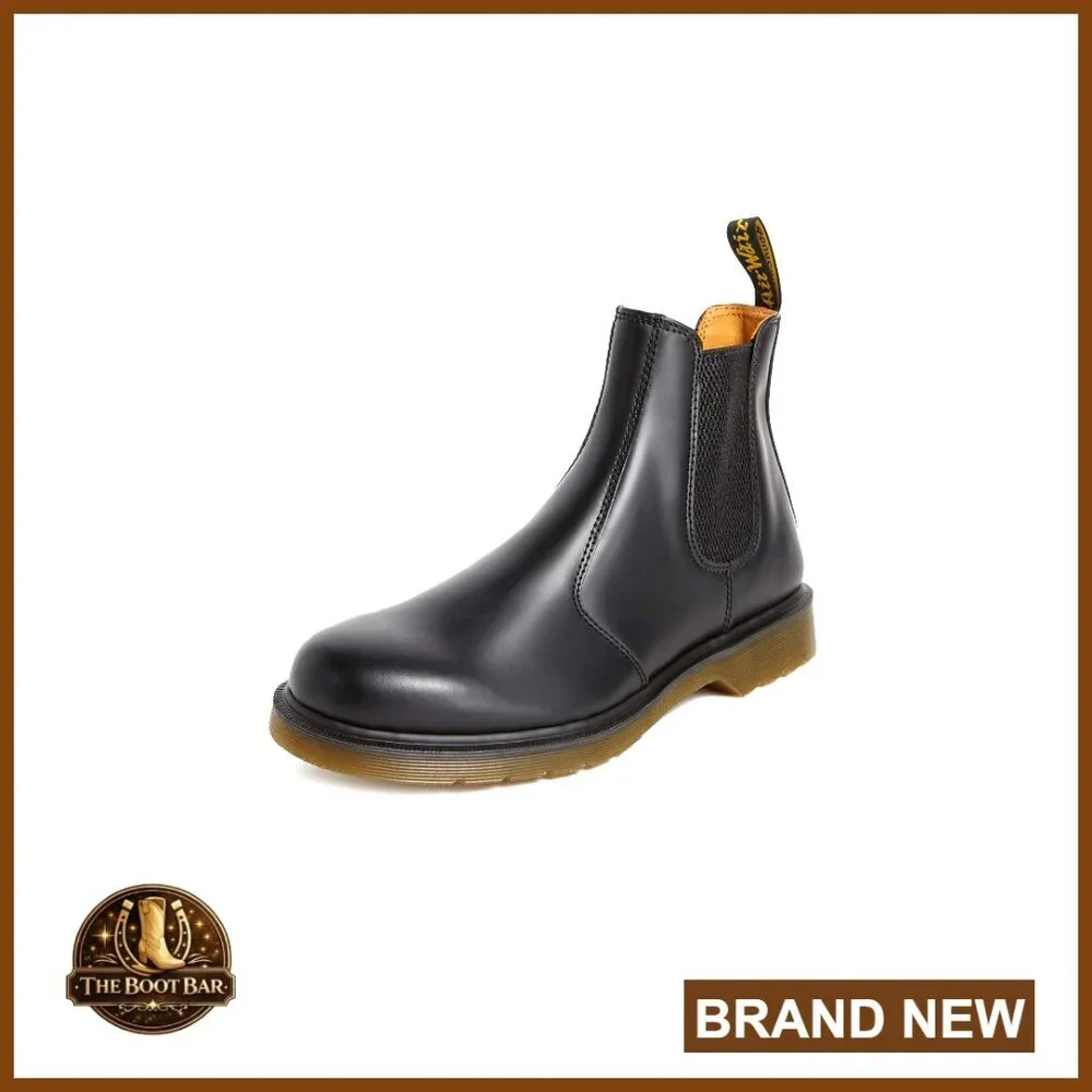 Unisex Chelsea Boots Smooth Leather Size 8 Women 7 Men